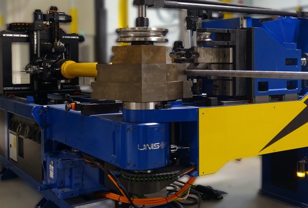 Unison multi-stack tube bender