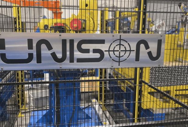 Unison | DISCOVER HOW A UNISON WORK CELL CAN BOOST YOUR PRODUCTIVITY 0