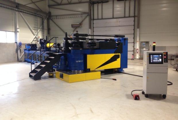 Ship building tube bending machine